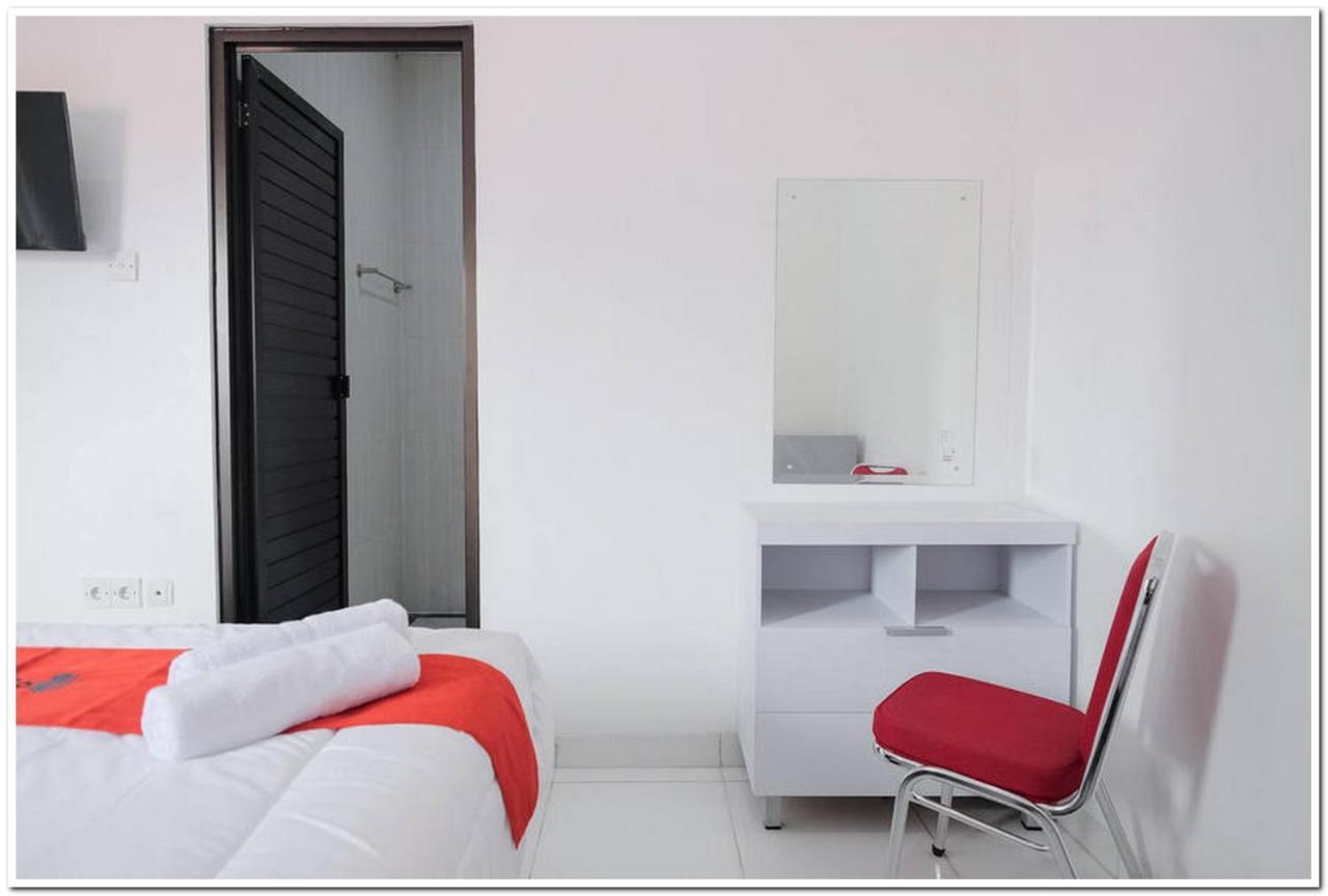 Hotel Reddoorz Near Kota Tua 2 Jakarta Exterior foto