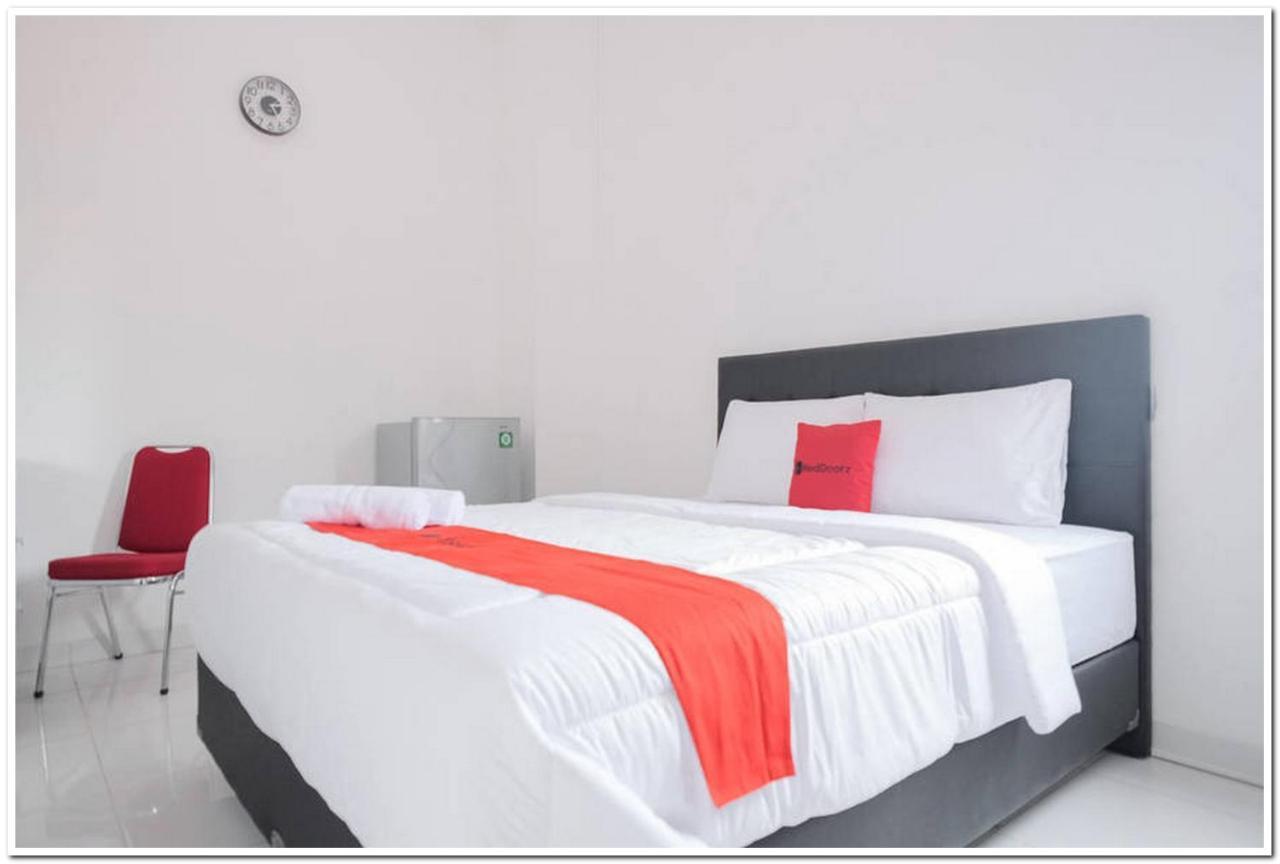 Hotel Reddoorz Near Kota Tua 2 Jakarta Exterior foto