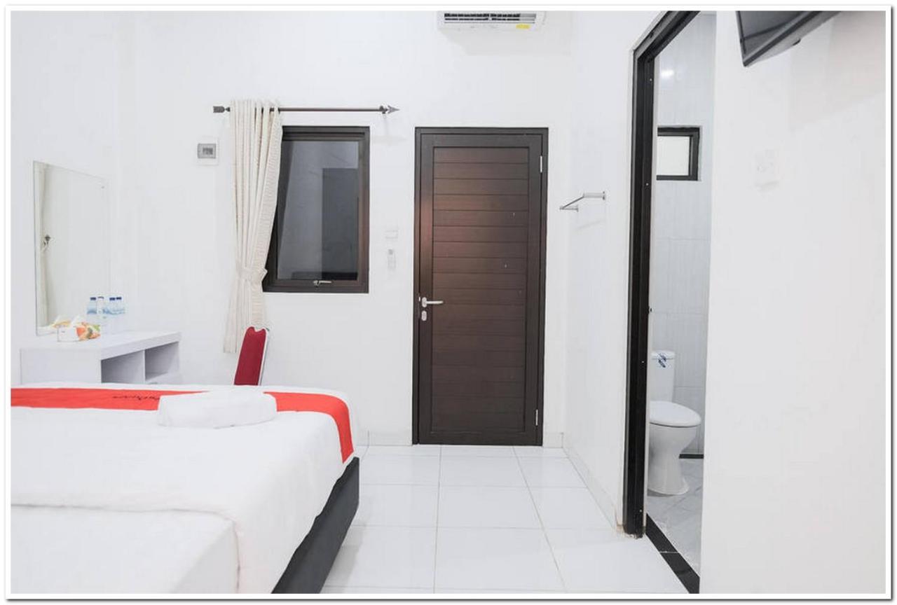 Hotel Reddoorz Near Kota Tua 2 Jakarta Exterior foto